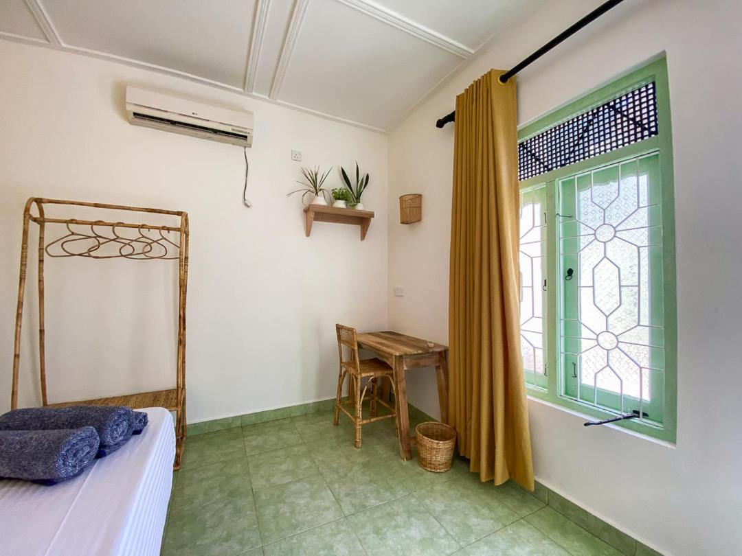 Banana Surf House Hotel Arugam Bay Bagian luar foto